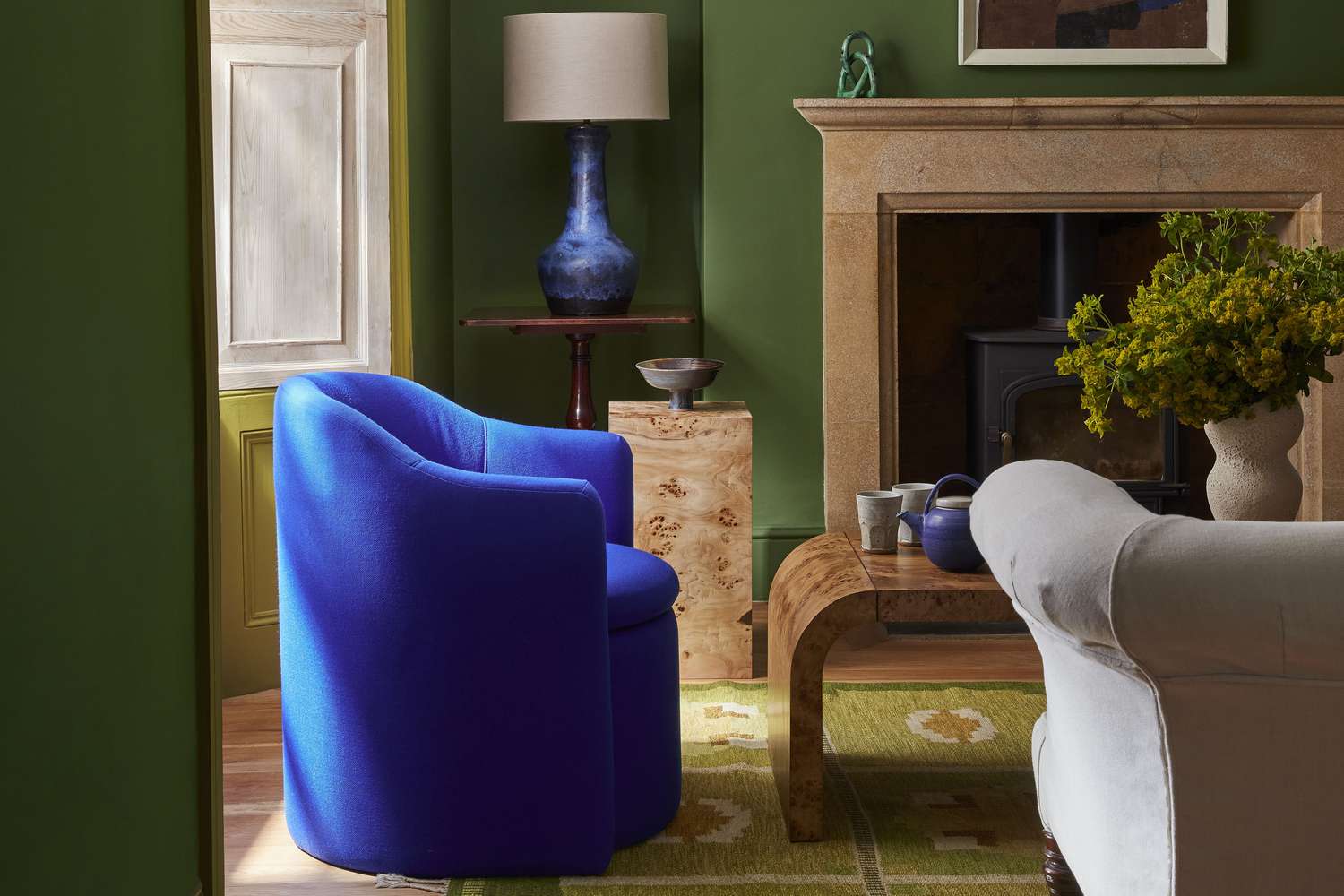 8 Creative Ways to Embrace the Double Drenching Paint Trend in Your Home